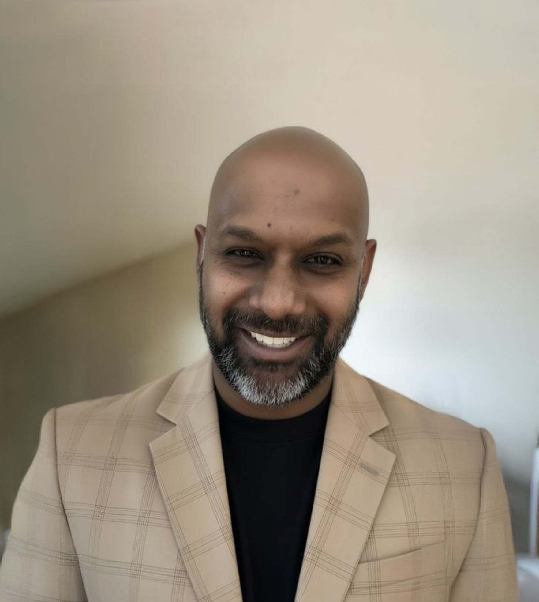 Dr. Gary Monteiro